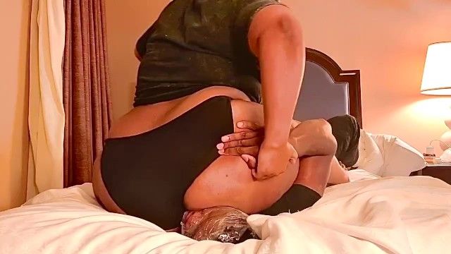 Fullweight swarthy bbw smothering this babe doesnt play full clip 25 min lengthy